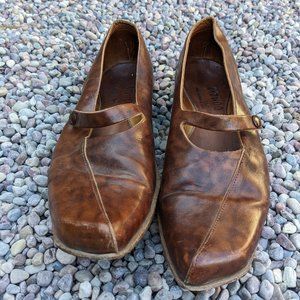 Cydwoq Mary Janes Sz 38